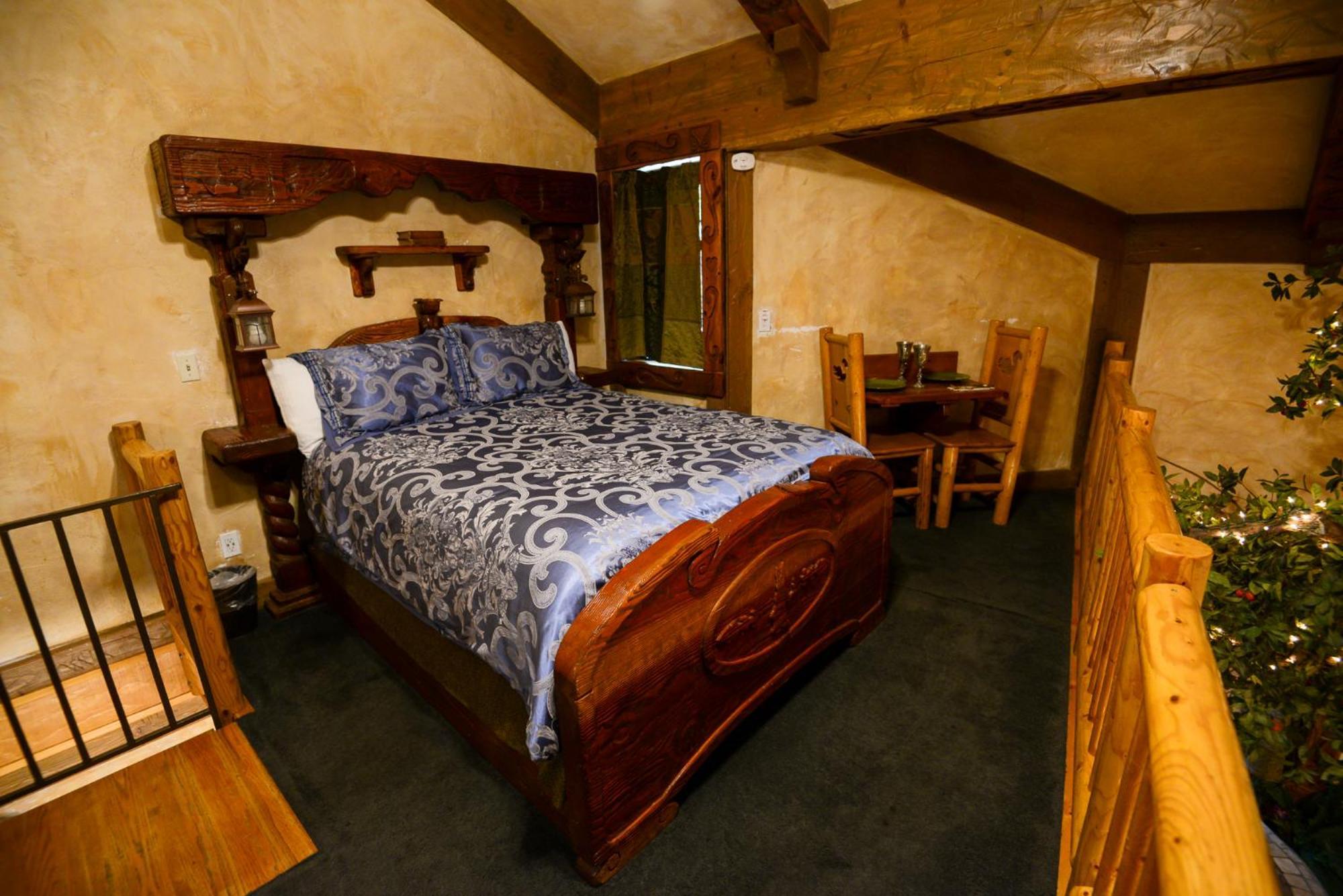 Castle Wood Theme Cottages- Couples Only Big Bear Lake Exterior foto