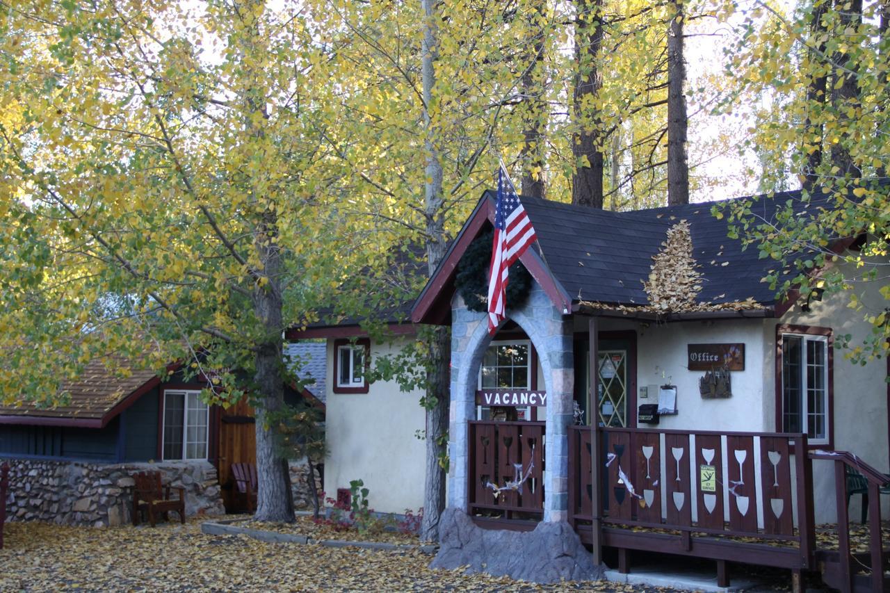 Castle Wood Theme Cottages- Couples Only Big Bear Lake Exterior foto